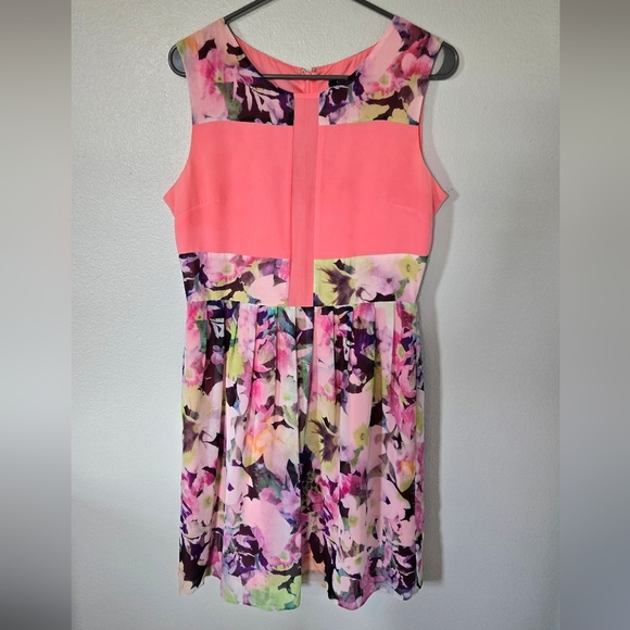 Gianni Bini Sleeveless Dress with Large Pastel Floral Print Size 8 - Picture 1 of 6
